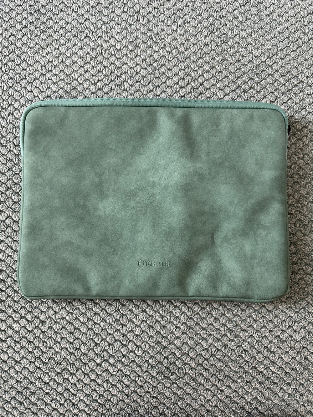 Taikesen Sage Green Laptop Sleeve